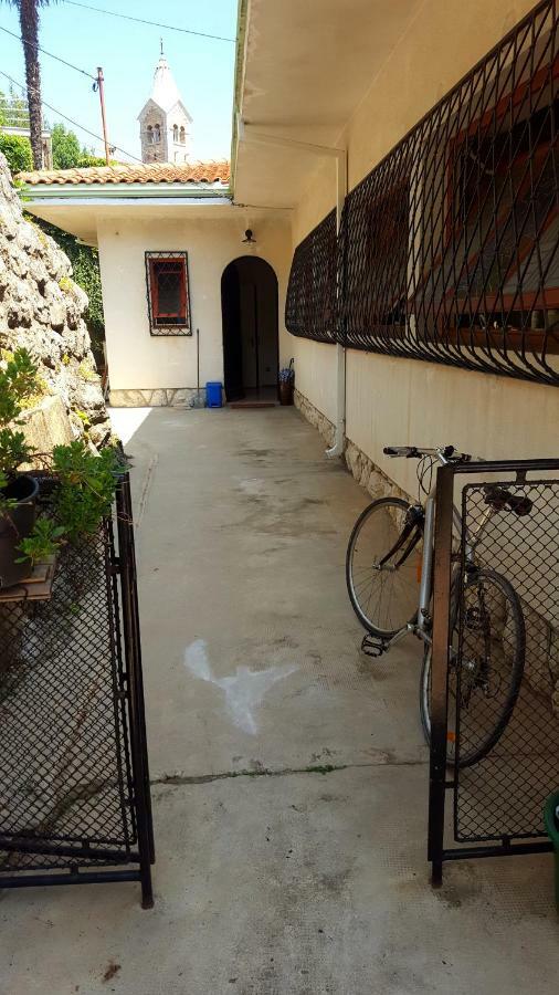 Josephine's Garden Apartman *